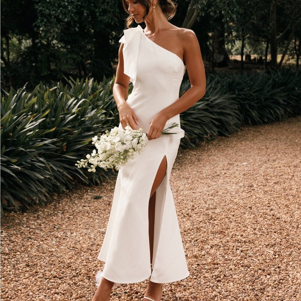 Petal & Pup White One-Shoulder Dress